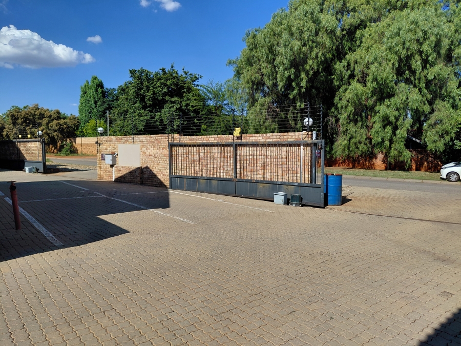 To Let 2 Bedroom Property for Rent in Doringkruin North West